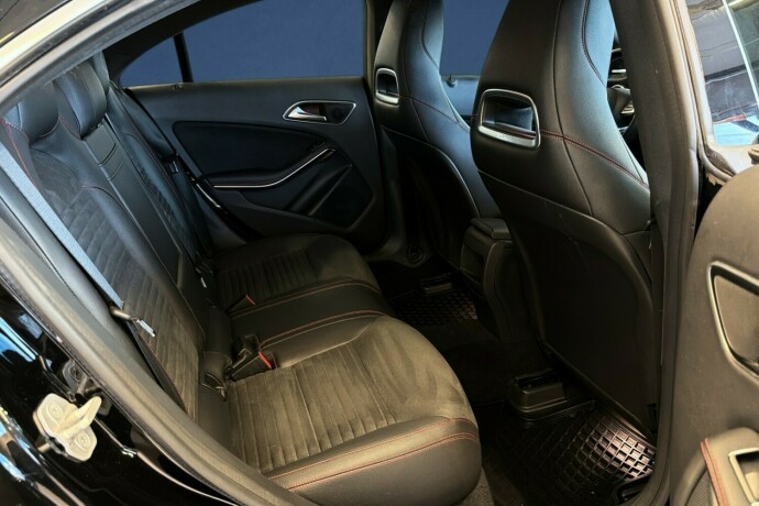 mercedes-benz-cla-bensin-2015-big-12