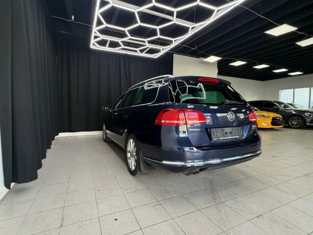 volkswagen-passat-diesel-2012-big-10