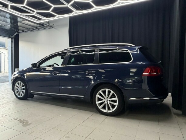 volkswagen-passat-diesel-2012-big-5