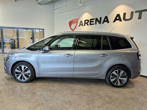 citroen-grand-c4-picasso-bensin-2018-big-1