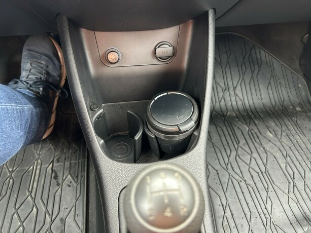 kia-picanto-bensin-2012-big-20