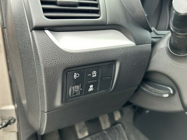 kia-picanto-bensin-2012-big-15