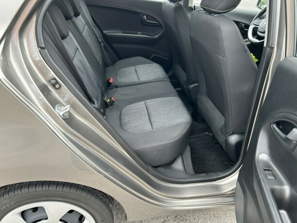 kia-picanto-bensin-2012-big-9