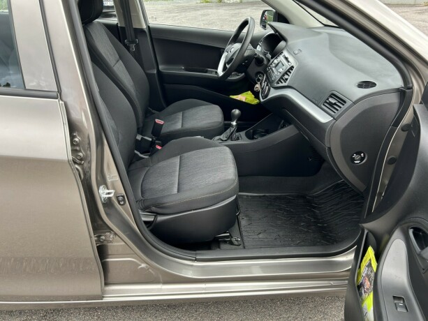 kia-picanto-bensin-2012-big-10