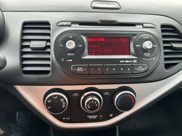 kia-picanto-bensin-2012-big-19