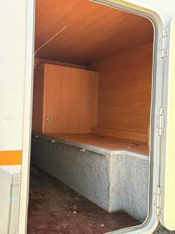 sunlight-alkove-dobbelseng-bak-vanlig-f248rerkort-truma-kombi-god-nyttelast-diesel-2007-big-9