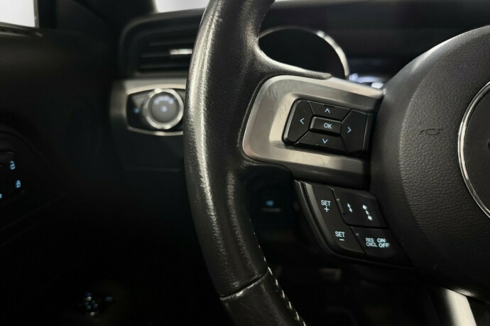 ford-mustang-bensin-2015-big-19