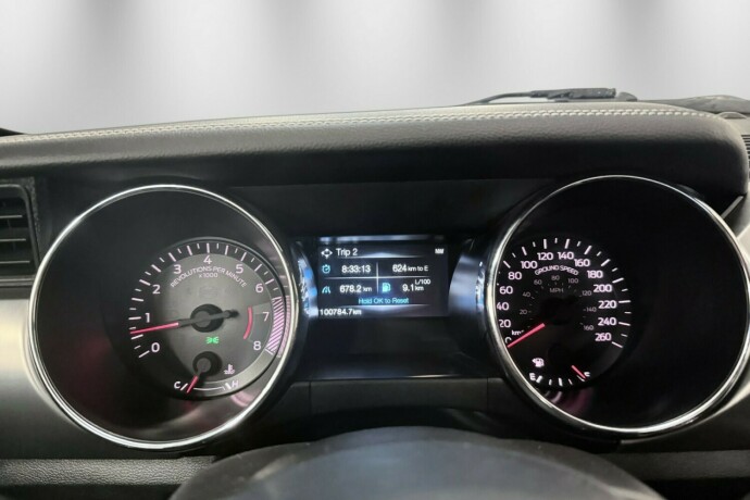 ford-mustang-bensin-2015-big-21