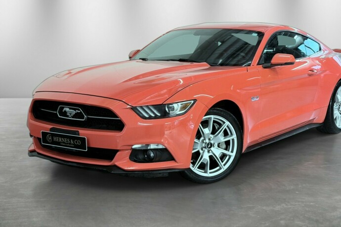 ford-mustang-bensin-2015-big-2