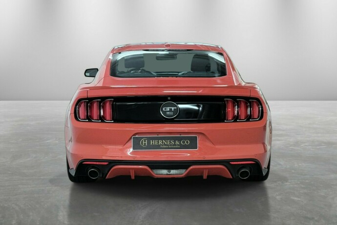 ford-mustang-bensin-2015-big-8
