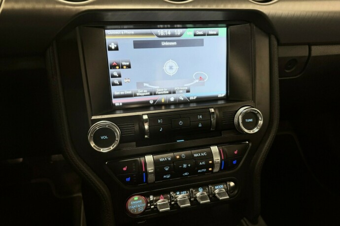 ford-mustang-bensin-2015-big-23