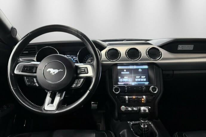 ford-mustang-bensin-2015-big-16