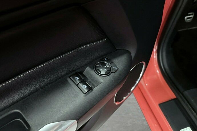 ford-mustang-bensin-2015-big-14