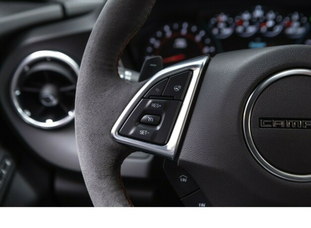 chevrolet-camaro-bensin-2017-big-17