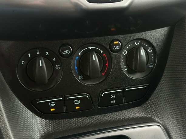 ford-transit-connect-diesel-2017-big-18