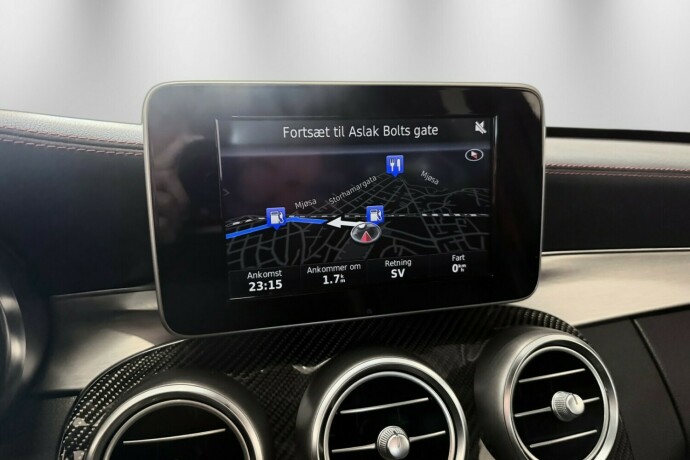 mercedes-benz-c43-bensin-2017-big-35