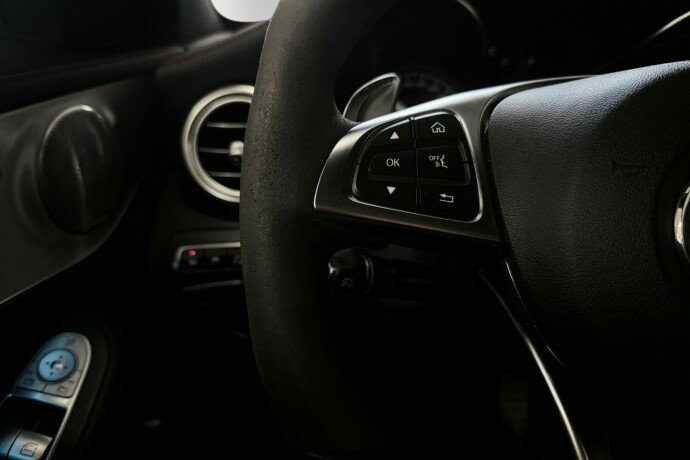 mercedes-benz-c43-bensin-2017-big-14