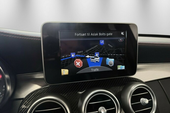 mercedes-benz-c43-bensin-2017-big-38