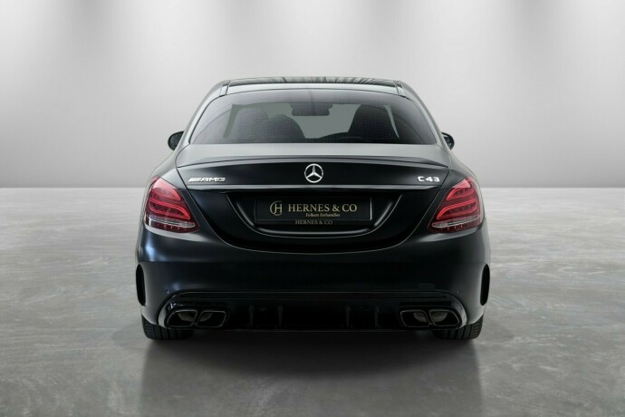 mercedes-benz-c43-bensin-2017-big-49