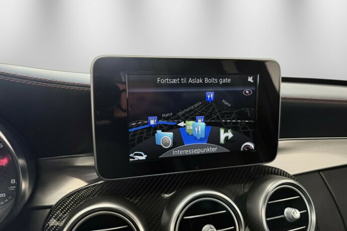 mercedes-benz-c43-bensin-2017-big-37