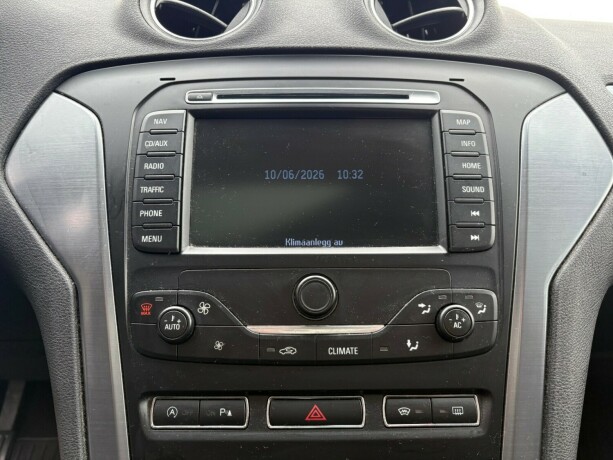 ford-mondeo-diesel-2012-big-23