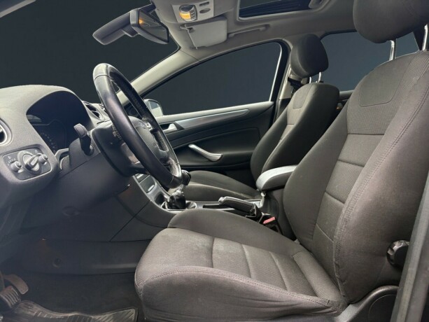 ford-mondeo-diesel-2012-big-8