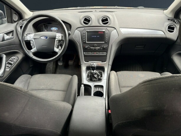 ford-mondeo-diesel-2012-big-15