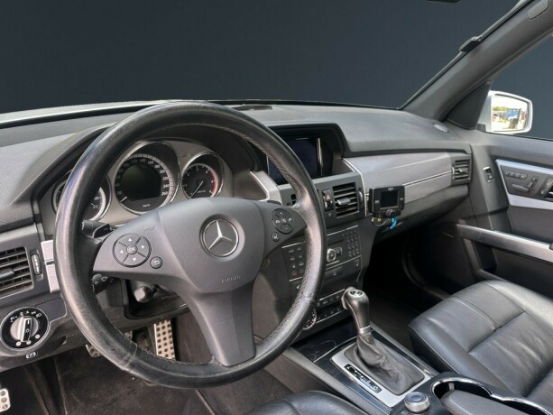 mercedes-benz-glk320-diesel-2009-big-12