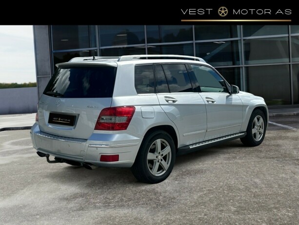 mercedes-benz-glk320-diesel-2009-big-9
