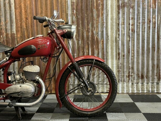 andre-tempo-standard-bensin-1953-big-2