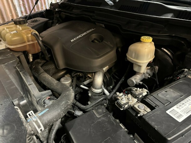 ram-1500-diesel-2015-big-44