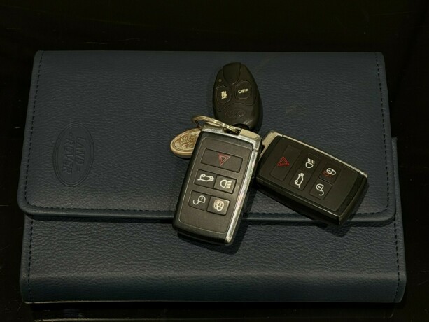 land-rover-discovery-diesel-2018-big-39