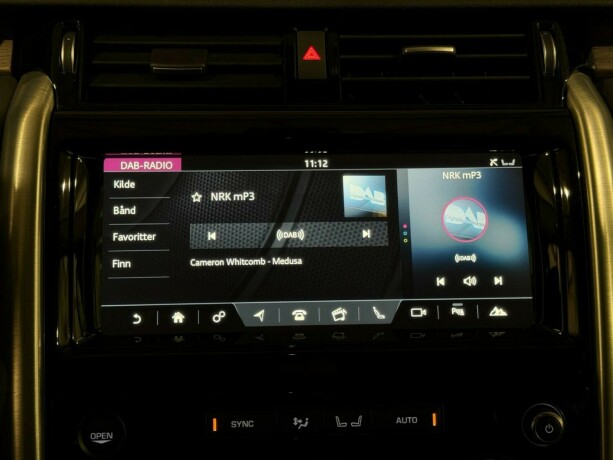 land-rover-discovery-diesel-2018-big-31