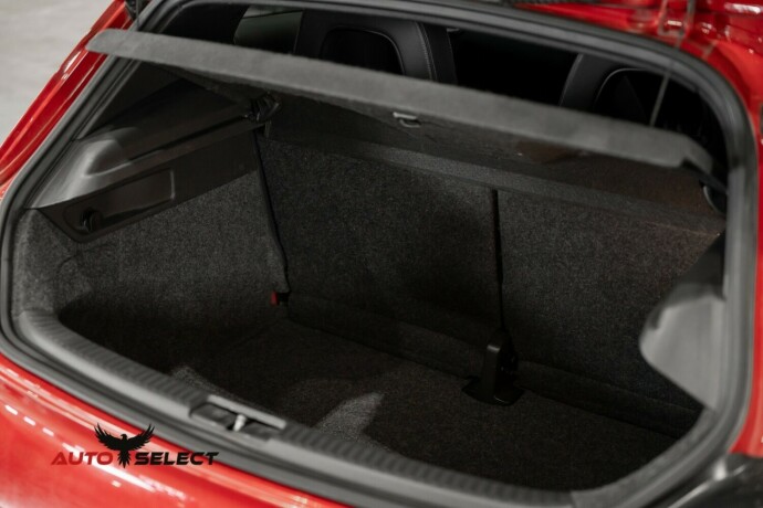 volkswagen-scirocco-diesel-2009-big-9