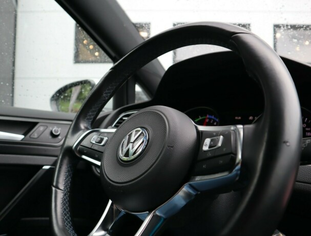 volkswagen-golf-elektrisitetbensin-2018-big-17