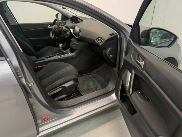 peugeot-308-diesel-2016-big-7