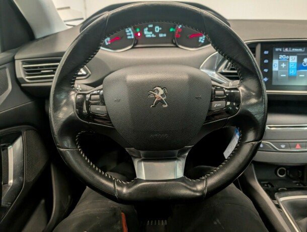 peugeot-308-diesel-2016-big-11