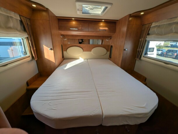 carthago-chic-c-line-i-50-diesel-2013-big-75