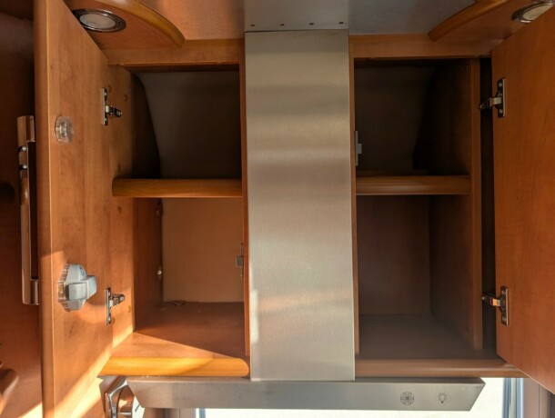 carthago-chic-c-line-i-50-diesel-2013-big-60