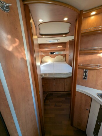 carthago-chic-c-line-i-50-diesel-2013-big-67