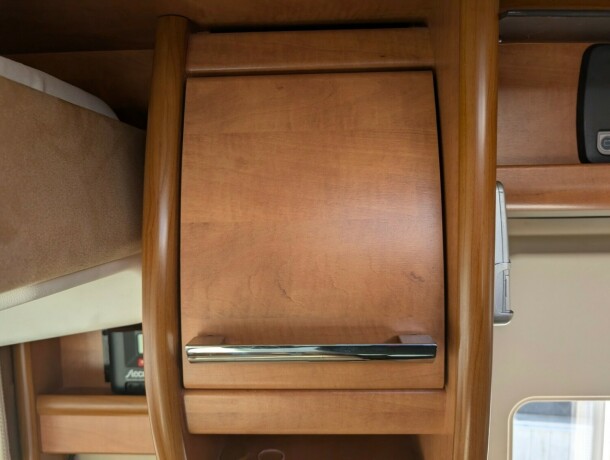 carthago-chic-c-line-i-50-diesel-2013-big-41