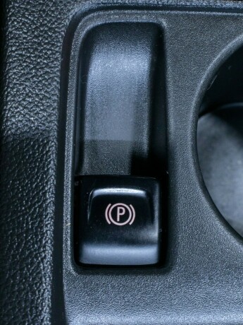 opel-astra-diesel-2010-big-30