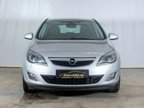 opel-astra-diesel-2010-big-1