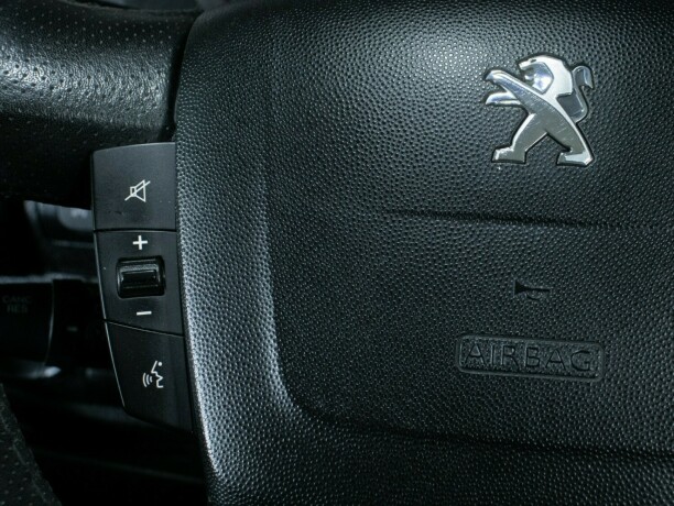 peugeot-boxer-diesel-2019-big-24