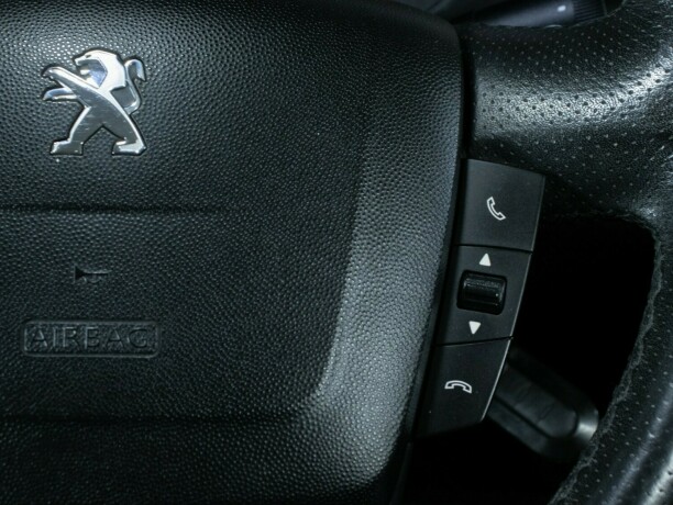 peugeot-boxer-diesel-2019-big-23