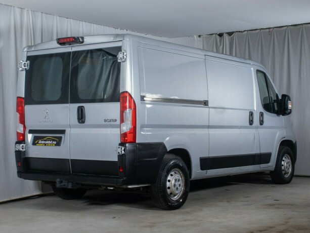 peugeot-boxer-diesel-2019-big-8