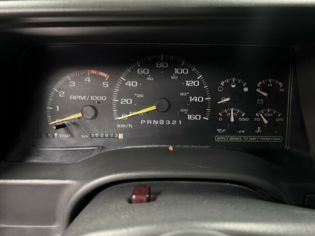 gmc-sierra-diesel-1995-big-31