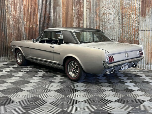 ford-mustang-bensin-1966-big-9