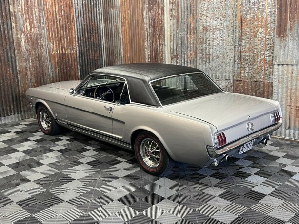 ford-mustang-bensin-1966-big-10