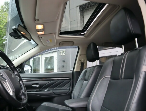 mitsubishi-outlander-elektrisitetbensin-2016-big-22